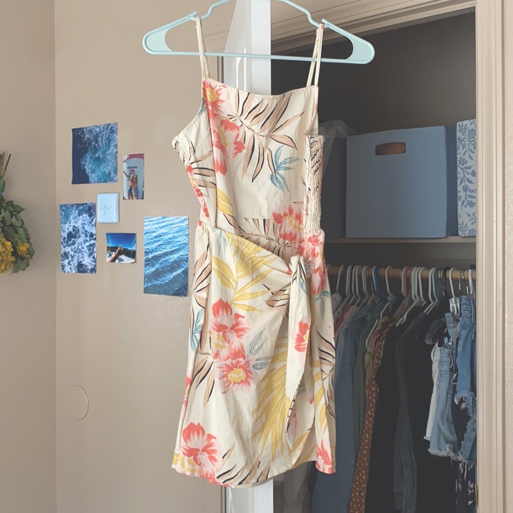Billabong dress